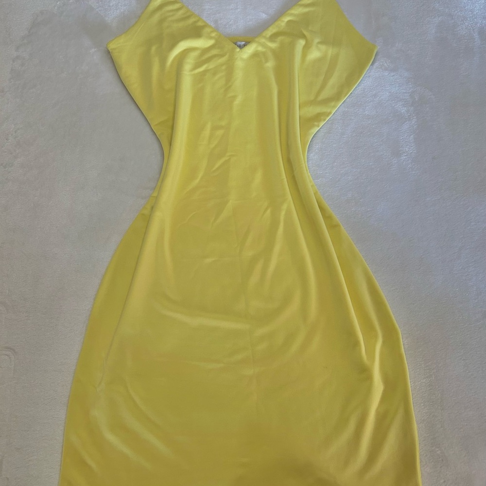 Elegant Yellow Dress